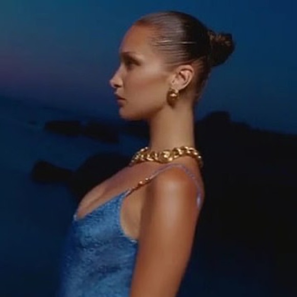 Versace XL Medusa Medallion Gold Chain Link Necklace - Picture 9 of 16